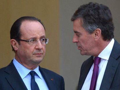 Cahuzac (izquierda), con el presidente Hollande el pasado 4 de enero.