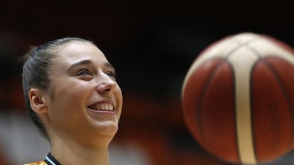 ¿Qué está pasando en el baloncesto femenino? La Copa que confirma el bum, contada por sus protagonistas
