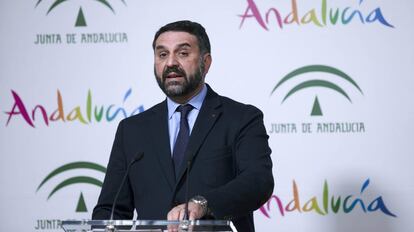 El consejero de Turismo, Francisco Javier Fernández, este viernes en Málaga.