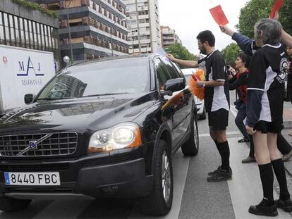 Tarjeta roja a los que contaminan