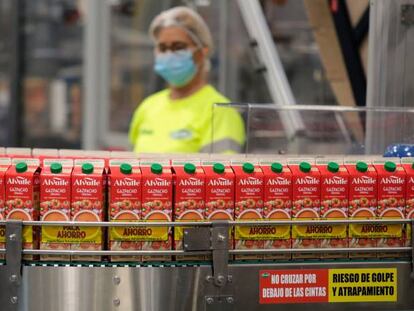 Pepsico eleva a 37 millones su inversión en Alvalle con una cuarta línea de producción