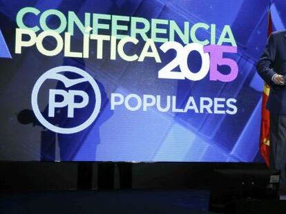 El presidente del Gobierno, Mariano Rajoy, ha abierto este viernes por sorpresa la conferencia pol&iacute;tica del PP.