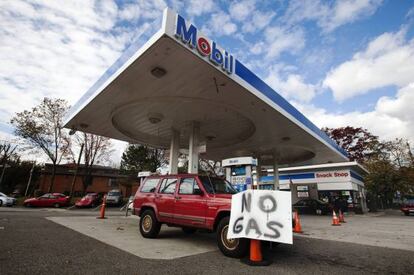 Un cartel que dice &quot;no hay gasolina&quot; la semana pasada en Nueva York. 