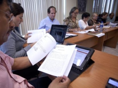 Estudio de los proyectos de cesi&oacute;n del canal en el Parlamento de Nicaragua el pasado 7 de junio.