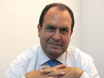 Juan Losa plantea la creación de un nuevo ente autónomo para la gestión del transporte aéreo.