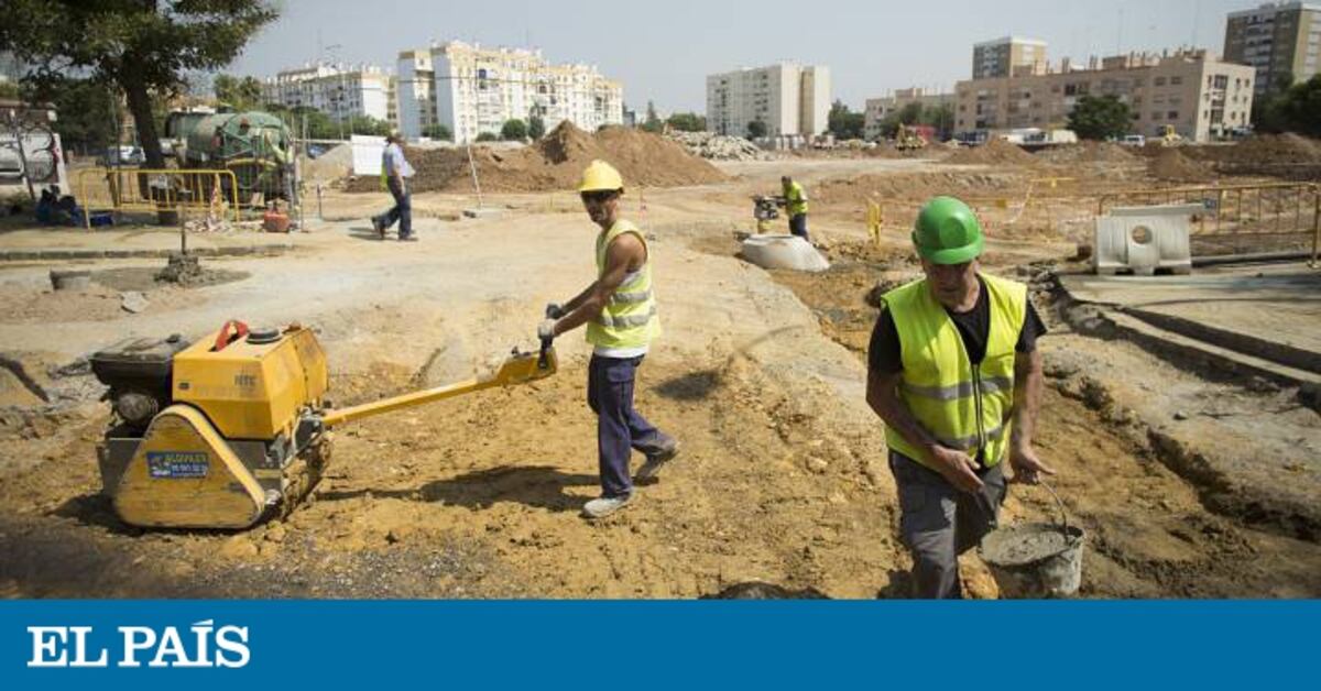 El PIB crece un 0,9% y recupera lo perdido con la crisis | Economía ...