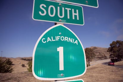 Señalización en la Highway 1, la mítica carretera costera entre San Francisco y Los Ángeles.