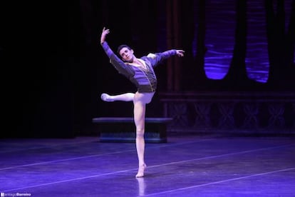 Gala de celebración del 80 aniversario del ballet de Uruguay, en Montevideo.