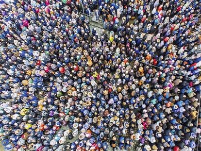 Una localidad reunió recientemente a todos sus tontos en la plaza del pueblo para realizar un recuento exhaustivo.