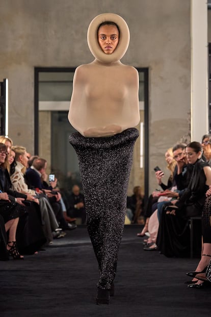 ALAÏA FALL 2025