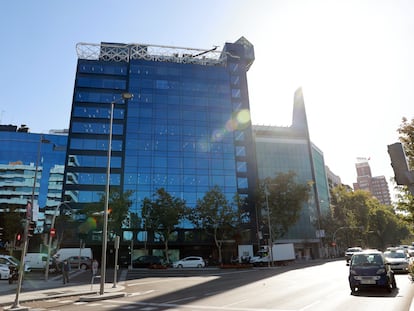 Edificio de UBS ubicado en la calle del Príncipe de Vergara (Madrid).