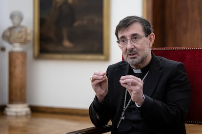 El arzobispo de Madrid, José Cobo Cano, durante la entrevista.