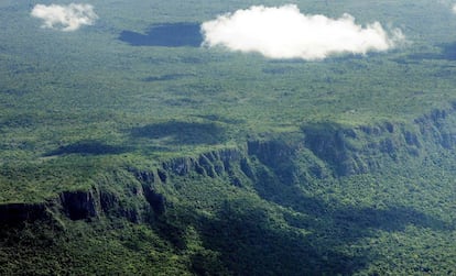 Así era en 2005 la selva virgen amazónica en el estado brasileño de Mato Gross, en Brasil, uno de los lugares con mayores tasas de deforestación del mundo. 