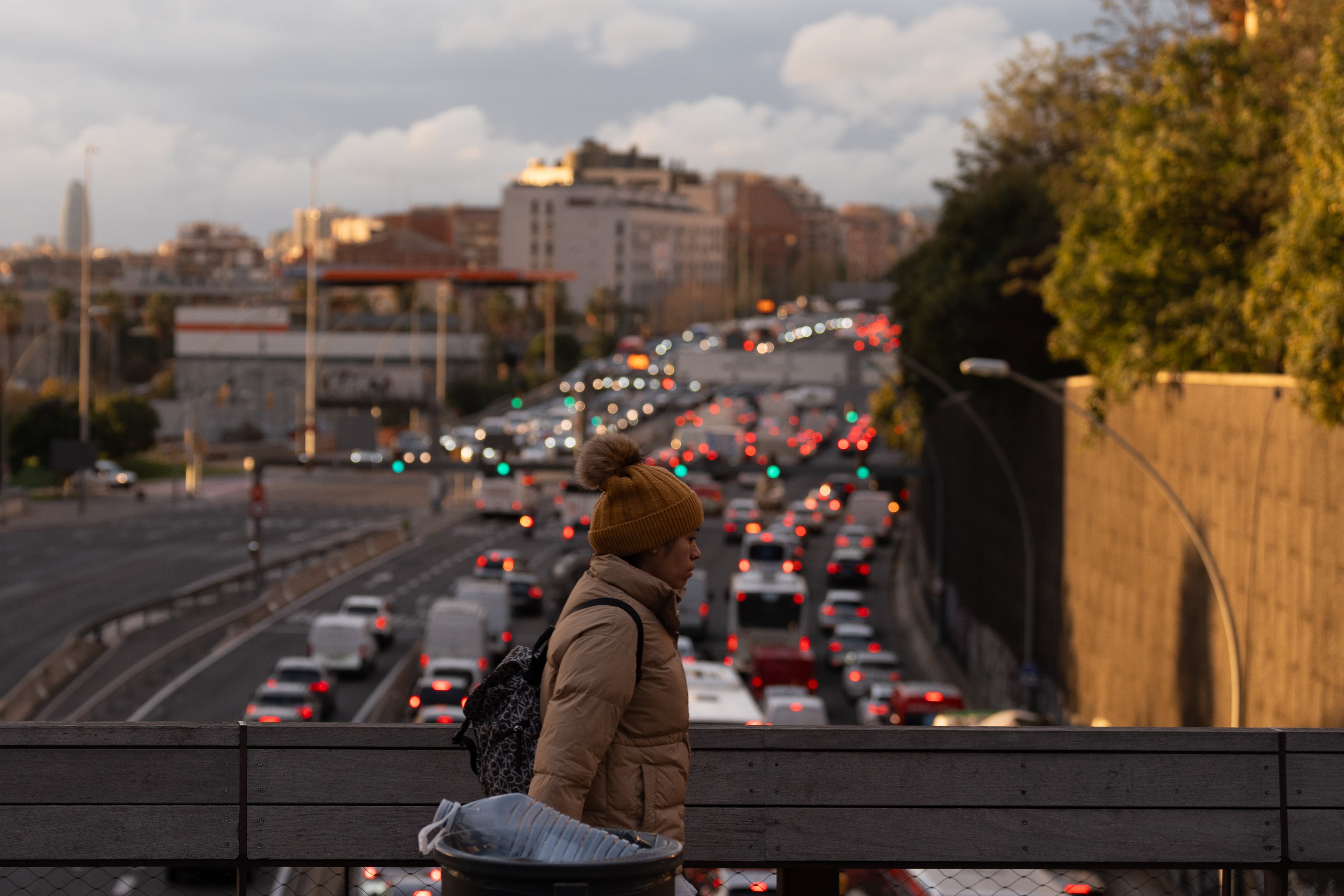 La falta de avances en el transporte lastra la lucha climática en España: las emisiones vuelven a subir en 2024 