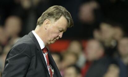 Van Gaal, durante el partido ante el Chelsea.