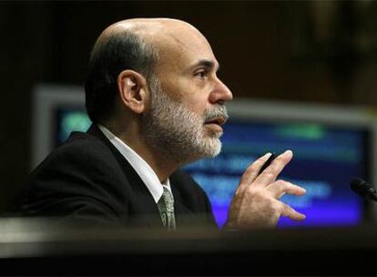 El presidente de la Reserva Federal, Ben Bernanke, hoy en Capitol Hill durante su comparecencia ante el Comité de Presupuestos del Senado