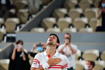 Djokovic celebra su victoria contra Nadal.