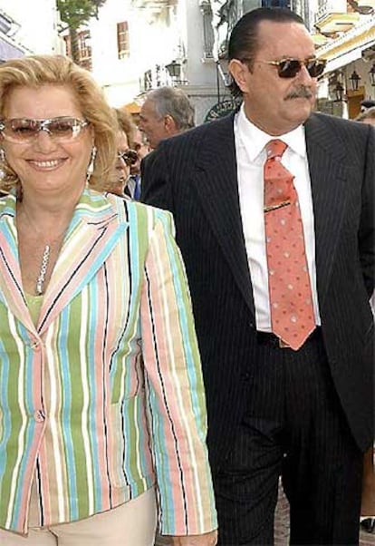 Mayte Zaldívar y Julián Muñoz, en 2003.