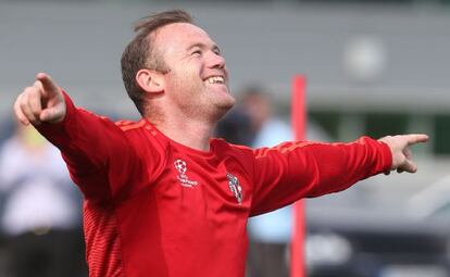 Wayne Rooney, en el &uacute;ltimo entrenamiento previo al partido
  