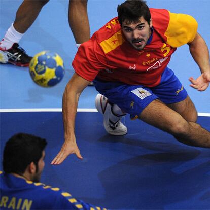 Jorge Maqueda, durante el partido de ayer contra Bahréin.