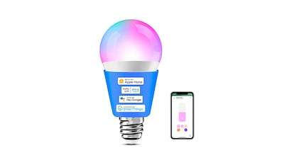 Bombilla inteligente sobre fondo blanco.