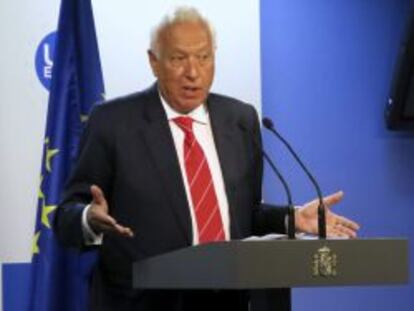 El ministro espa&ntilde;ol de Asuntos Exteriores, Jos&eacute; Manuel Garc&iacute;a-Margallo, durante la rueda de prensa posterior a la reuni&oacute;n extraordinaria que los ministros europeos de Exteriores han mantenido hoy en Bruselas para analizar la situaci&oacute;n en Egipto. 