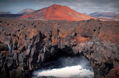 Los Hervideros cliff in Lanzarote (Canary Islands)