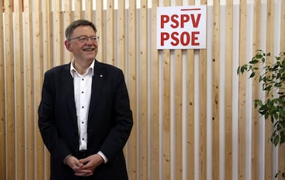 El secreatrio general del PSPV-PSOE y president de la Generalitat, Ximo Puig, en la sede del partido.