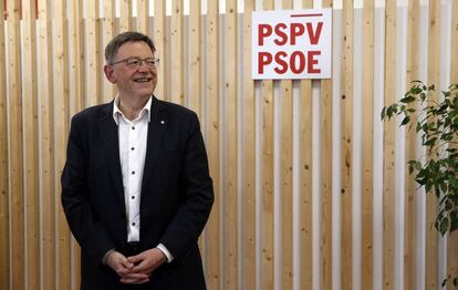 El secreatrio general del PSPV-PSOE y president de la Generalitat, Ximo Puig, en la sede del partido.