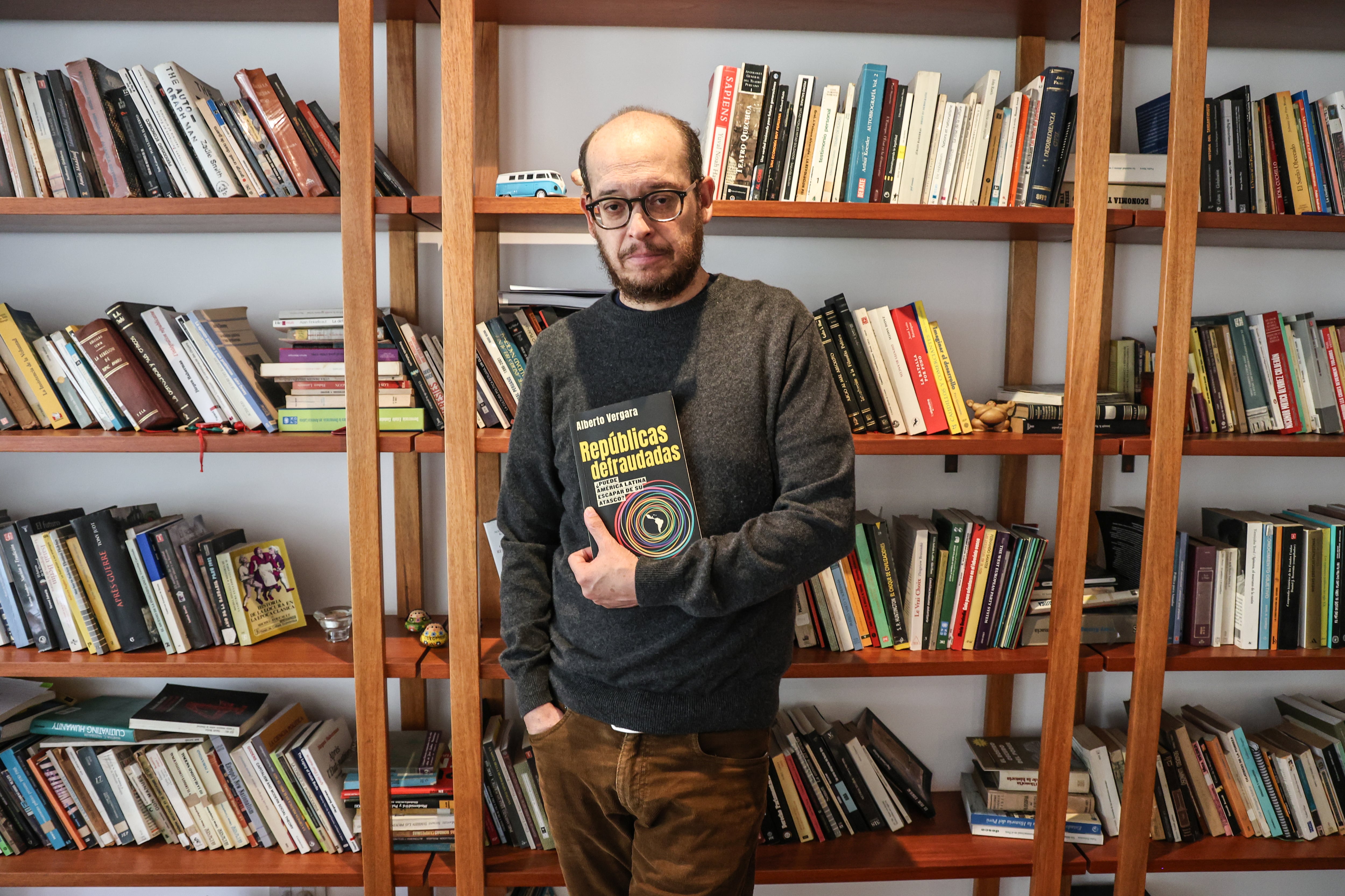 Alberto Vergara: “En las elecciones peruanas coinciden los problemas más graves con la peor oferta en décadas”