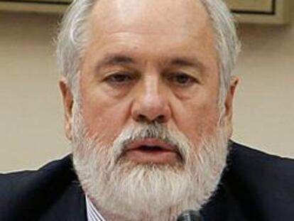 Cañete resucita el Plan Hidrológico Nacional en vez de las desaladoras