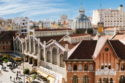El Mercado Central, emblema del modernismo, es una meca gastronómica.