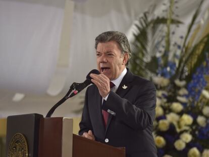 El presidente Juan Manuel Santos durante su intervenci&oacute;n en el acto de homenaje a las v&iacute;ctimas de la toma del Palacio de Justicia