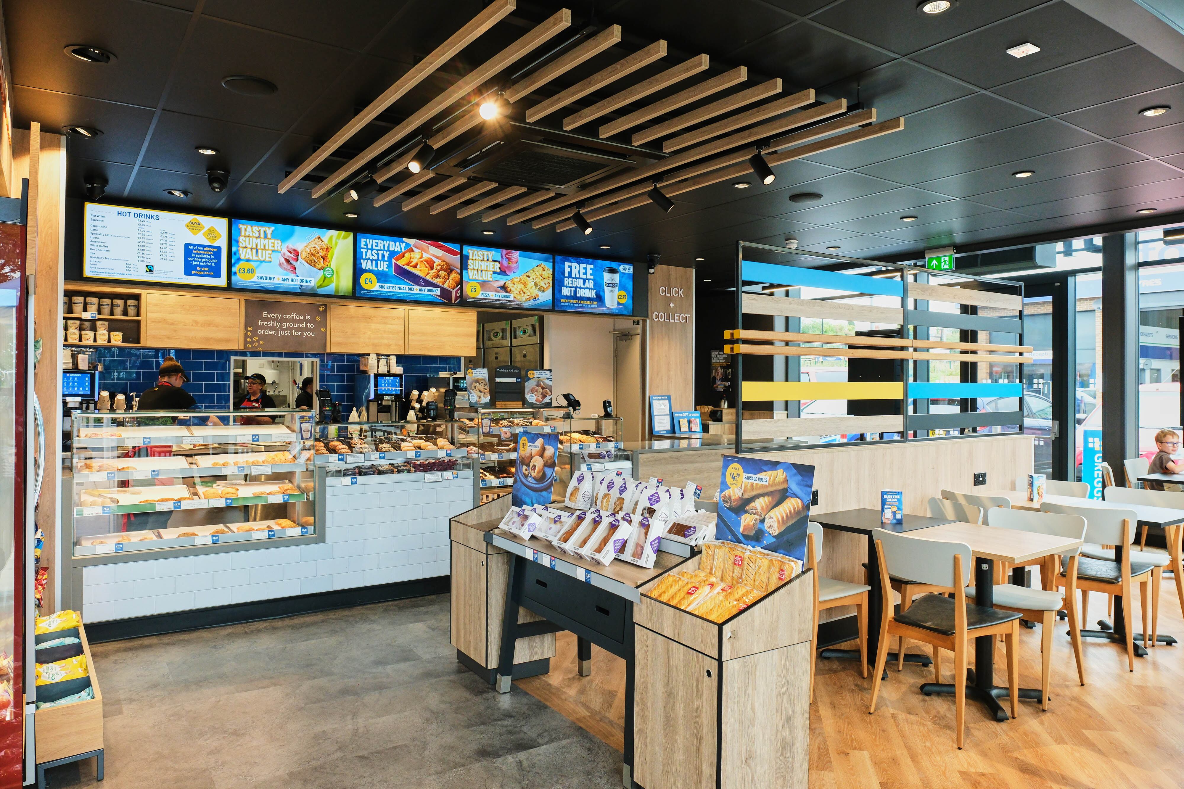 La cadena de panaderías Greggs, la más grande del Reino Unido, inaugura tienda en Tenerife, su primera apertura internacional en dos décadas