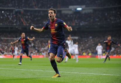 Cesc celebra un gol con el Barcelona.
