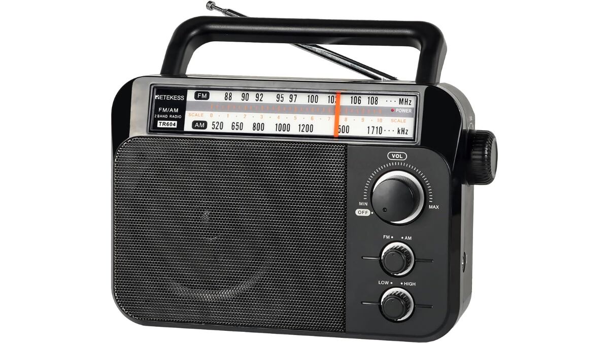 Radio a pilas.