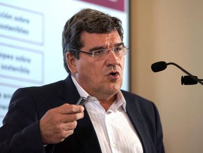 El presidente de la Autoridad Independiente de Responsabilidad Fiscal (Airef), José Luis Escrivá, en una intervención pública la semana pasada.