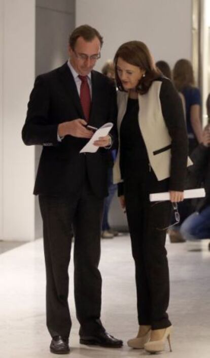 Soraya Rodríguez y Alfonso Alonso, el pasado noviembre en el Congreso.