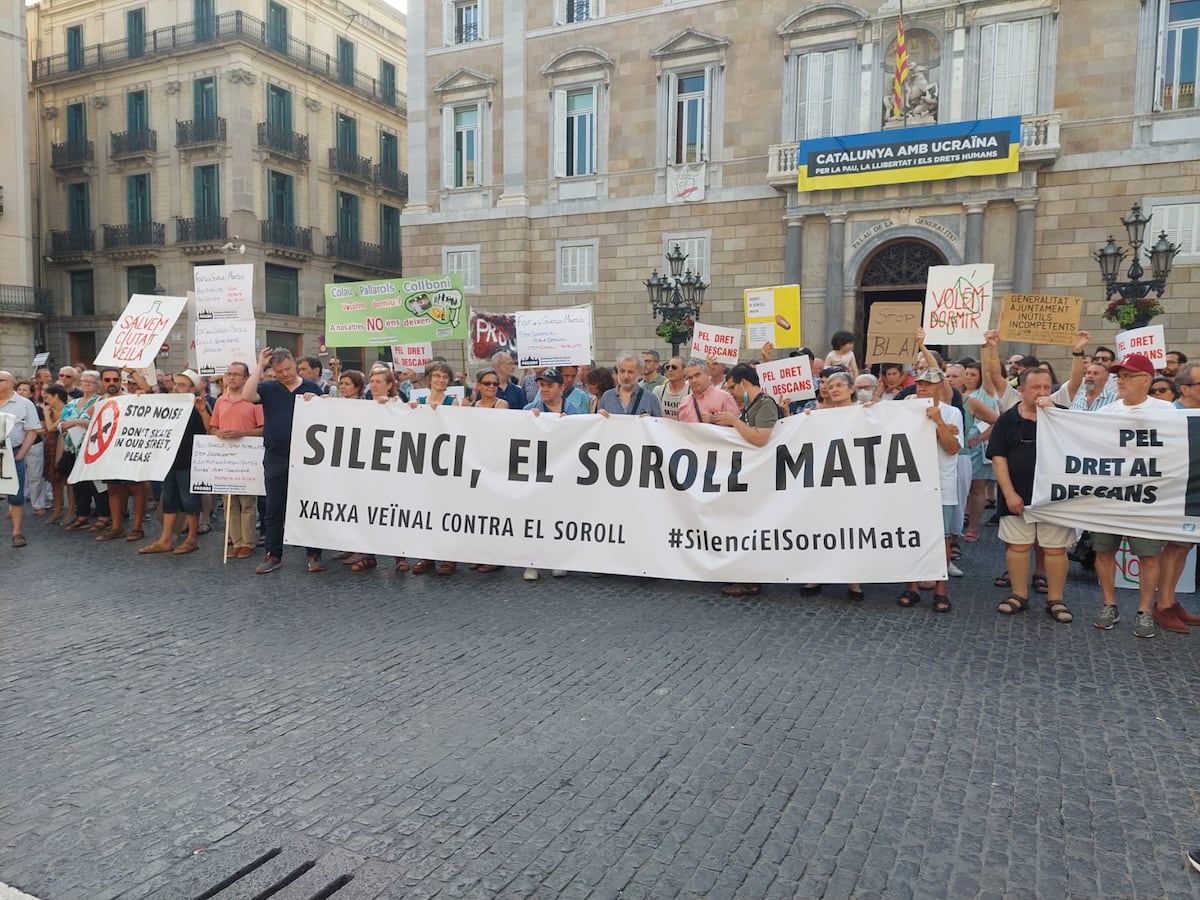 Los vecinos de Barcelona protestan contra el ruido en las calles ...