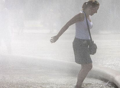 Las altas temperaturas que se dan estos días en España obligan a buscar cualquier forma de combatir el calor