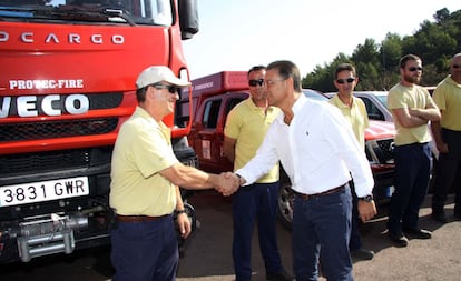 Castellano, exdelegado del Gobierno en Valencia, en un operativo antiincendios.