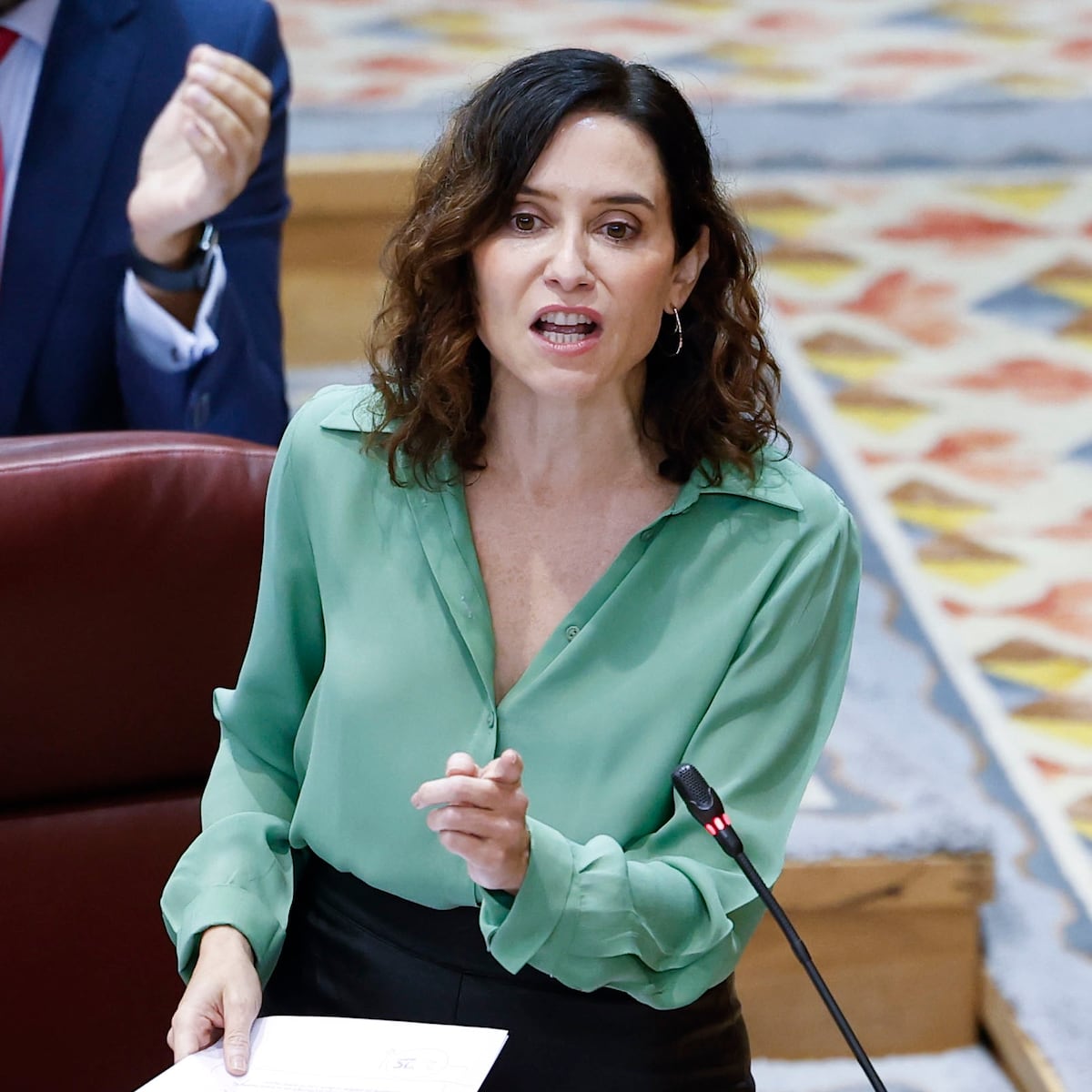 Orriols, Ayuso y la batalla de las palabras