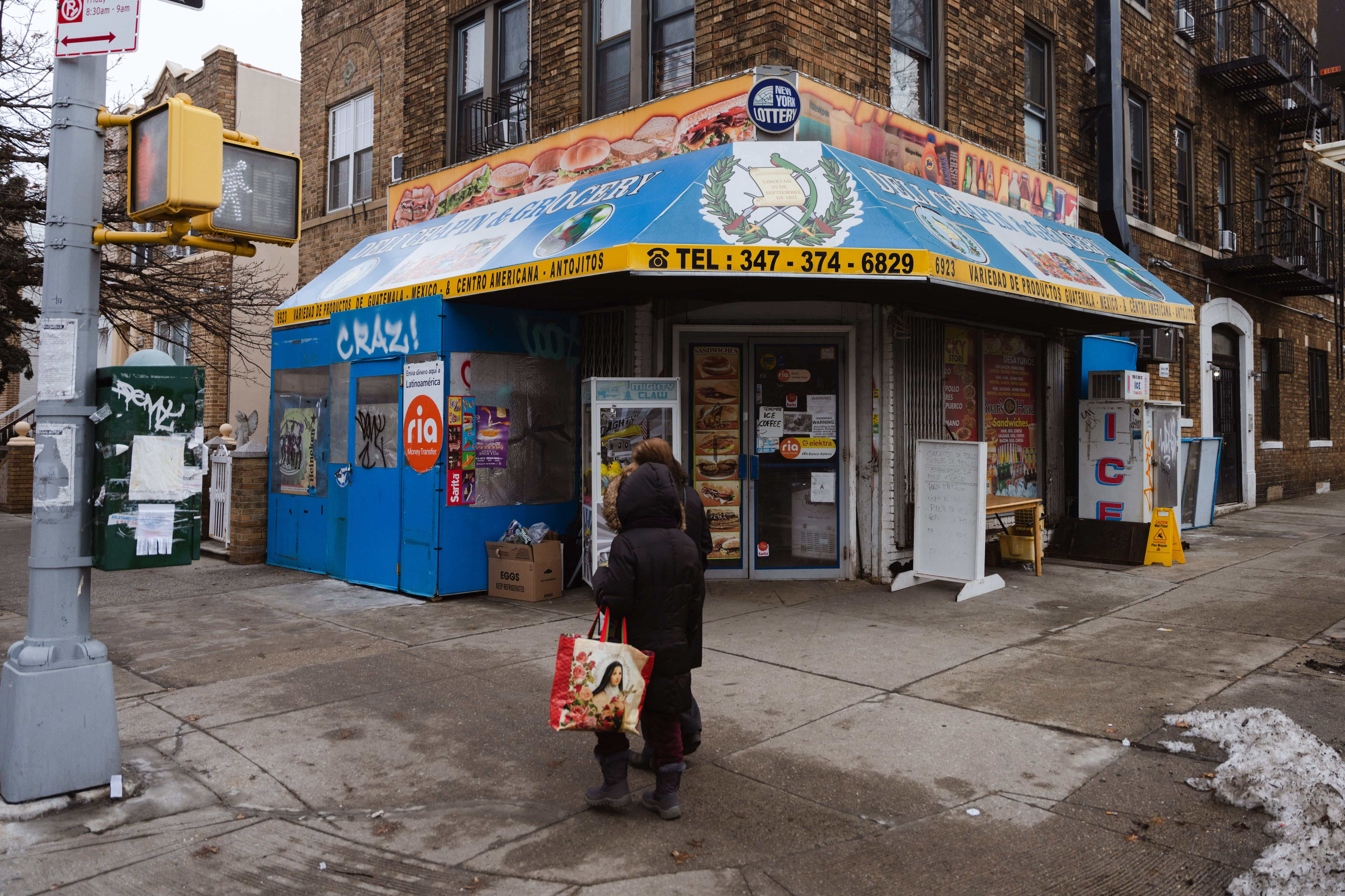 Una tienda del barrio guatemalteco en Bensonhurst, Brooklyn.