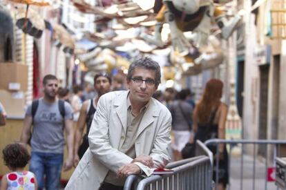 Jordi Martí Grau , líder del grupo Socialista en el Ayuntamiento de Barcelona, fotografiado en la calle de Mozart del barrio de Gràcia de Barcelona.