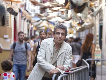 Jordi Martí Grau , líder del grupo Socialista en el Ayuntamiento de Barcelona, fotografiado en la calle de Mozart del barrio de Gràcia de Barcelona.