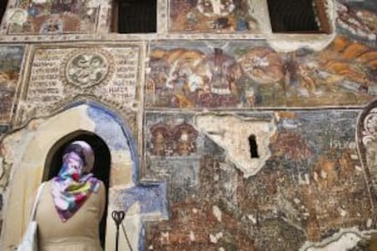 Frescos del siglo XIV en el monasterio de Sumela.