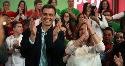 Pedro Sánchez y Susana Díaz, en un mitin en Vícar (Almería) el pasado marzo.