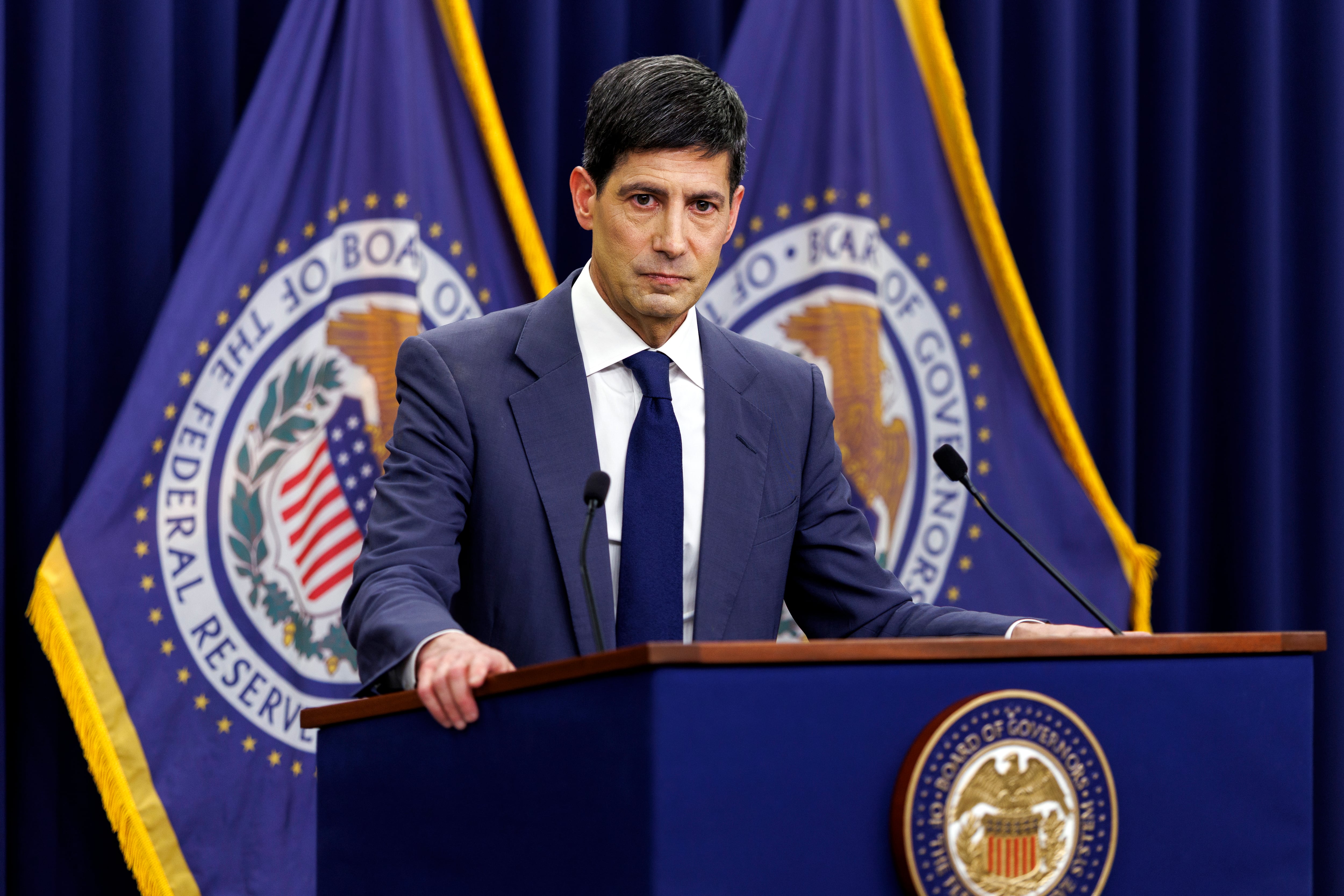 La Reserva Federal mantiene intactos los tipos de interés en el estreno de Kevin Warsh, pero anticipa una subida antes de final de año