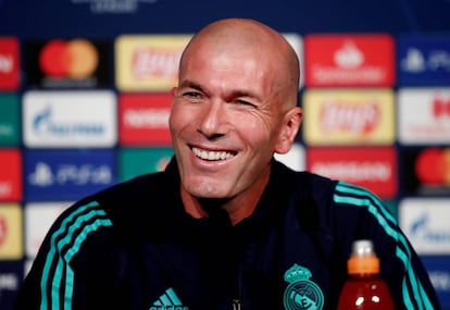 Zidane, durante la rueda de prensa en París.