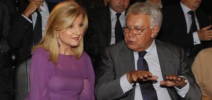 Arianna Huffington y Felipe González